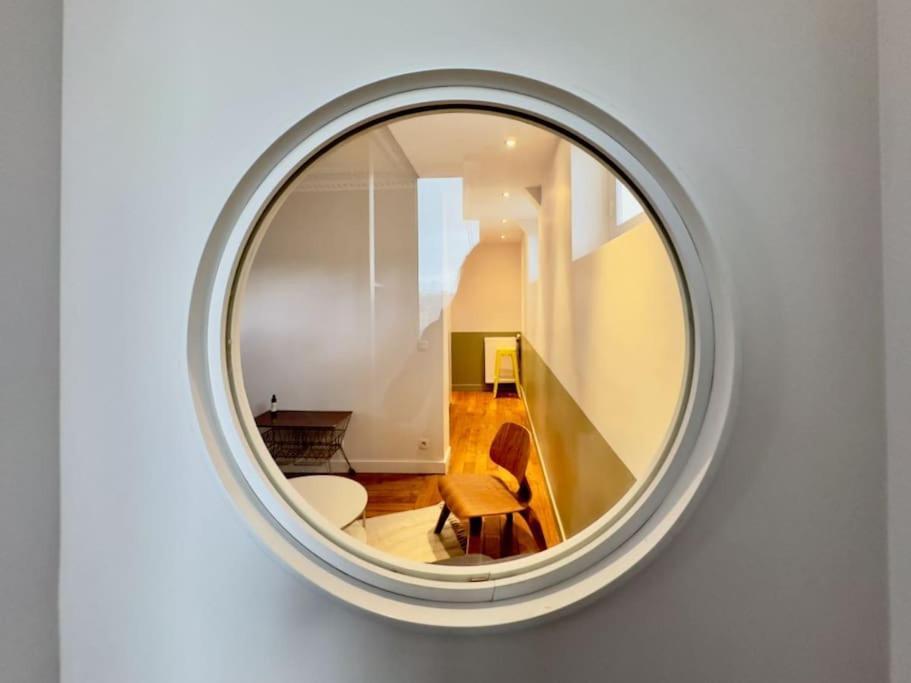 Charmant Appartement Au Coeur De Parijs Buitenkant foto